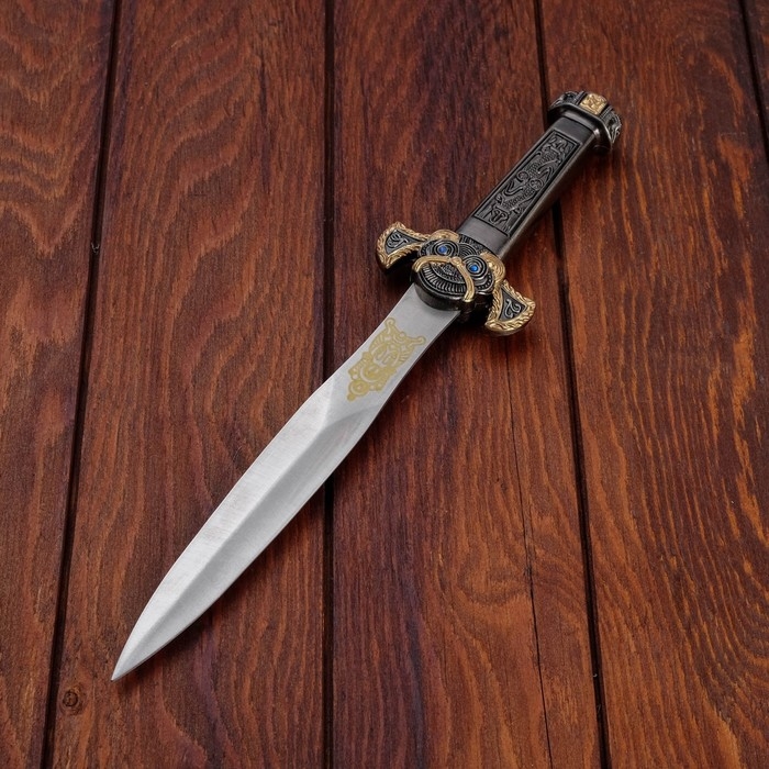 Кинжал, клинок хром, чехол черный с камнями, 36 см Кинжал, клинок хром, чехол черный с камнями, 36 см