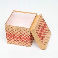 Коробка Самосборная "Горошек" крафт 15х15х15 см Коробка Самосборная "Горошек" крафт 15х15х15 см