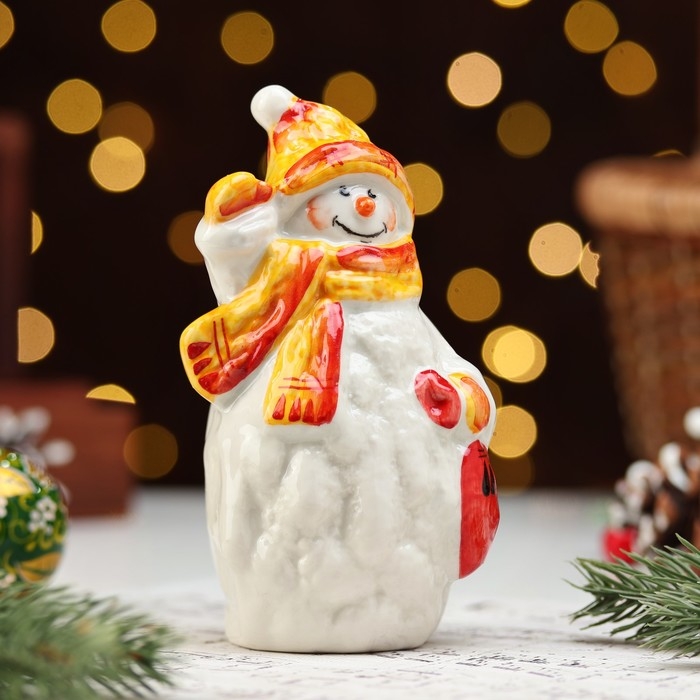 Сувенир Сувенир "Снеговик Друг", 13 см, фарфор