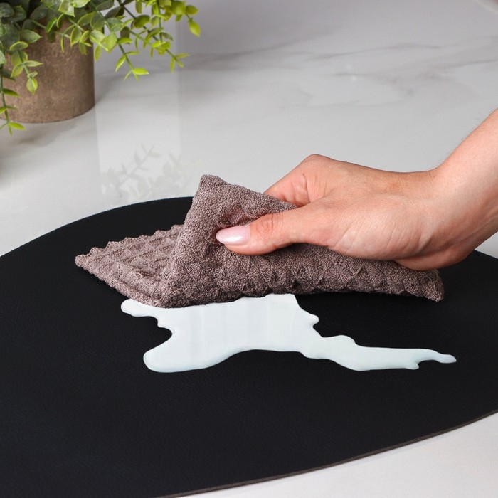 Набор салфеток сервировочных на стол Magistro «Тэм», 44×35 см, 4 шт, цвет чёрный Набор салфеток сервировочных на стол Magistro «Тэм», 44×35 см, 4 шт, цвет чёрный