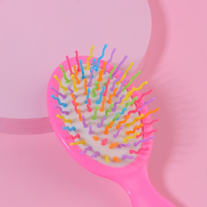 Расчёска - мини массажная, 6 × 14,5 см, рисунок МИКС Расчёска - мини массажная, 6 × 14,5 см, рисунок МИКС