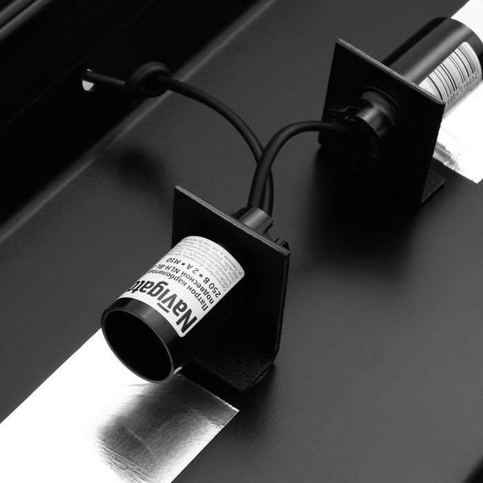 Крышка для аквариума Крышка для аквариума "Атолл", 52 литра, с 2 патронами Е14, 60 х 24 см