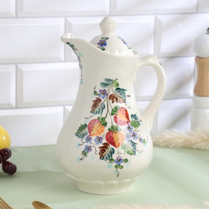 Кувшин &laquo;Клубничка&raquo;, с крышкой, 2 л, 10&times;27 см, 1 сорт, авт. Рогочая Н.В.