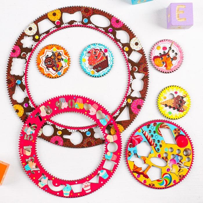 Спирограф &laquo;Сладости&raquo;