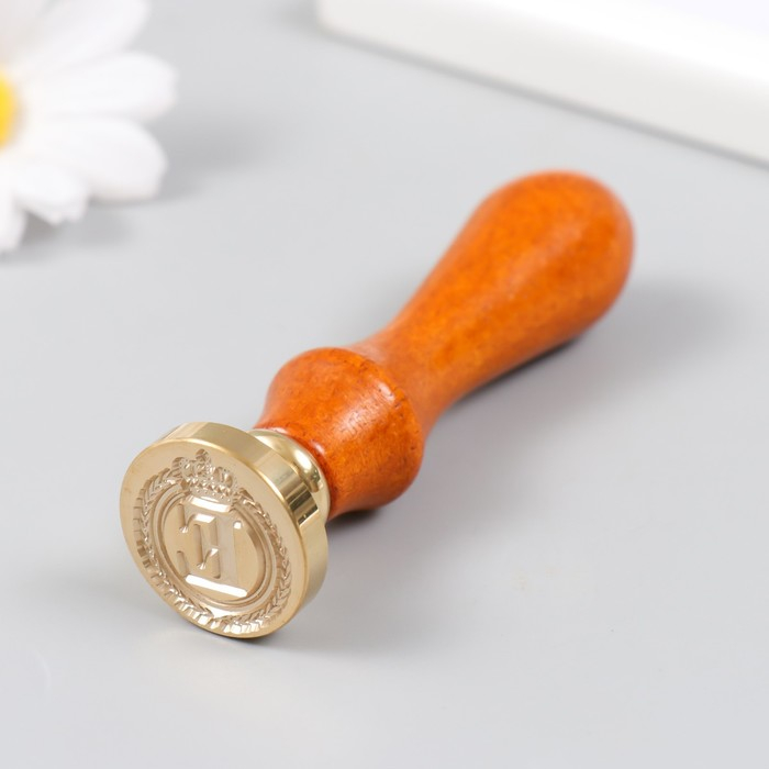 Печать для сургуча с деревянной ручкой Печать для сургуча с деревянной ручкой "Корона с буквой E" 9х2,5х2,5 см