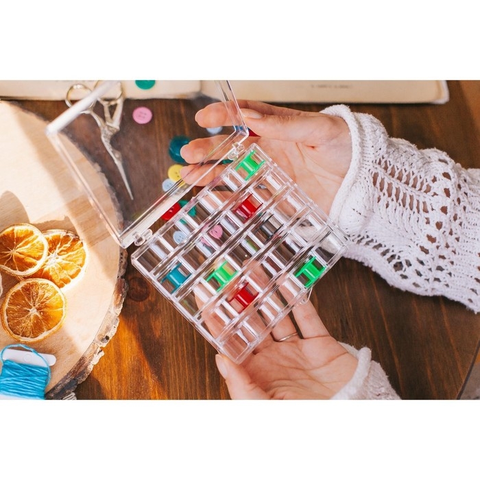 Органайзер для ниток, на 25 шпулек, 12,3 × 10 × 2,5 см, цвет прозрачный Органайзер для ниток, на 25 шпулек, 12,3 × 10 × 2,5 см, цвет прозрачный