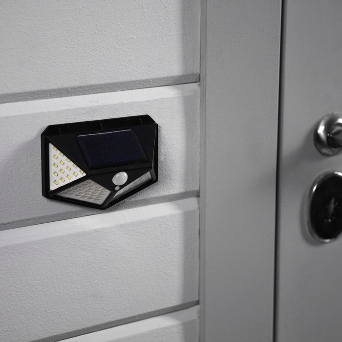 Садовый светильник на солнечной батарее с датчиком движения, накладной, 13 &times; 9.5 &times; 5.5 см, 100 LED, свечение белое