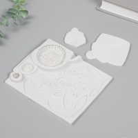 Молд силикон "Цветочный" набор 3 шт 0,5х4х5,5 см 0,5х9х9 см 1,3х16х12,8 см