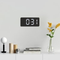 Часы электронные настольные, настенные, белая индикация, от USB, 7.5 х 15.5 см, черные Часы электронные настольные, настенные, белая индикация, от USB, 7.5 х 15.5 см, черные