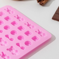 Форма для мармелада «Игрушки», силикон, 20,7×13,7×1 см, 48 ячеек, цвет МИКС Форма для мармелада «Игрушки», силикон, 20,7×13,7×1 см, 48 ячеек, цвет МИКС