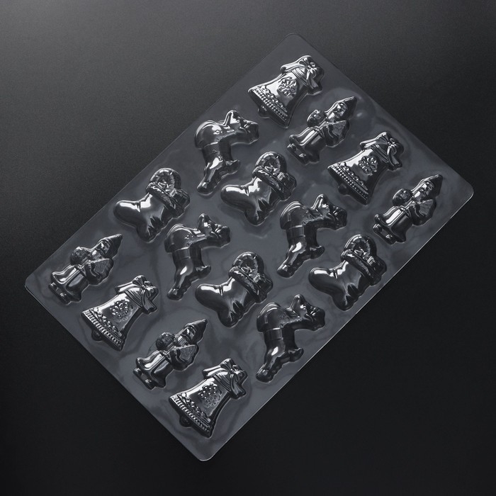 Форма для шоколада новогодняя &laquo;Новый год&raquo;, 16 ячеек, 15&times;8 см, цвет прозрачный