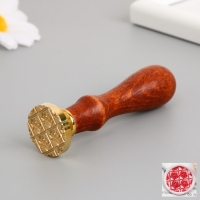 Печать для сургуча с деревянной ручкой "Короны" 9х2,5х2,5 см Печать для сургуча с деревянной ручкой "Короны" 9х2,5х2,5 см