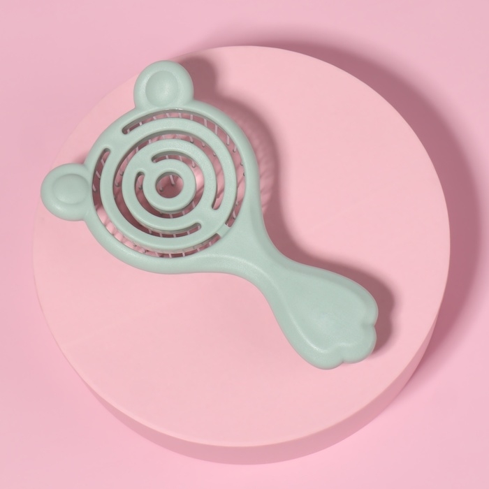 Расчёска массажная, вентилируемая, 13,5 × 7,5 см, цвет зелёный Расчёска массажная, вентилируемая, 13,5 × 7,5 см, цвет зелёный