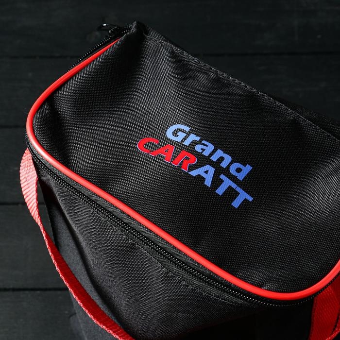 Подарочный набор для ухода и мойки авто Grand Caratt, в сумке, 10 предметов Подарочный набор для ухода и мойки авто Grand Caratt, в сумке, 10 предметов