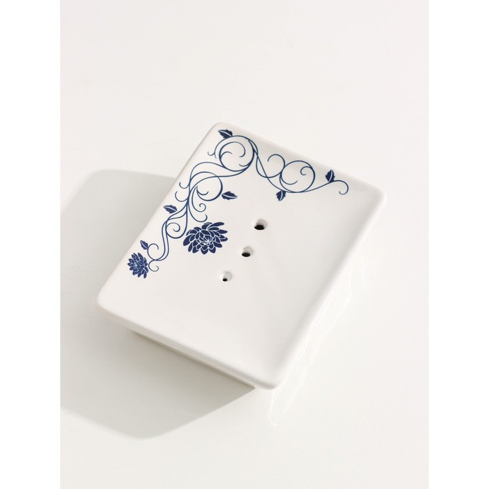 Набор аксессуаров для ванной комнаты &laquo;Пейзаж. Сад&raquo;, 4 предмета (дозатор 250 мл, мыльница, 2 стакана), цвет белый