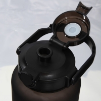 Бутылка для воды с наклейками &laquo;Сила духа&raquo;, 2,25 л