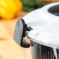 Центрифуга для сушки зелени Magistro Vegan pro, 5 л, пластик, цвет чёрный/белый Центрифуга для сушки зелени Magistro Vegan pro, 5 л, пластик, цвет чёрный/белый