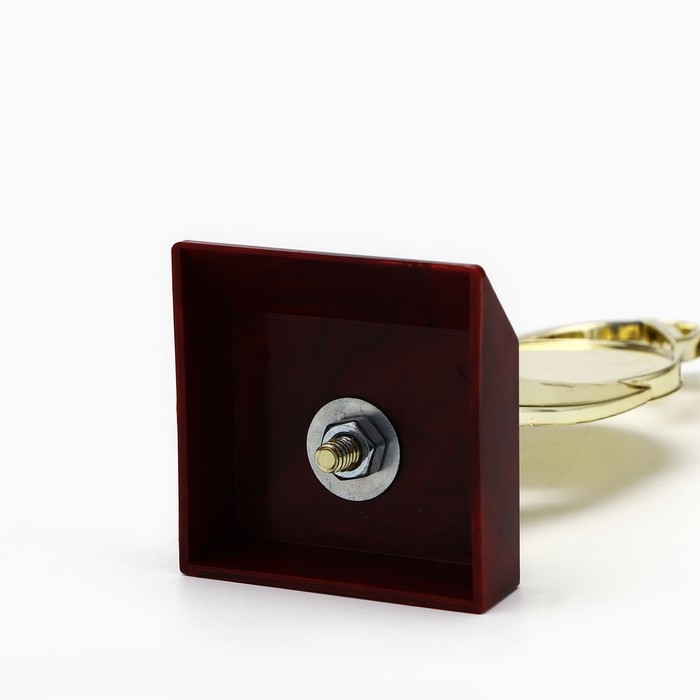 Кубок &laquo;Звезда&raquo;, наградная фигура, подставка пластик красная, 18 х 6 х 6 см.