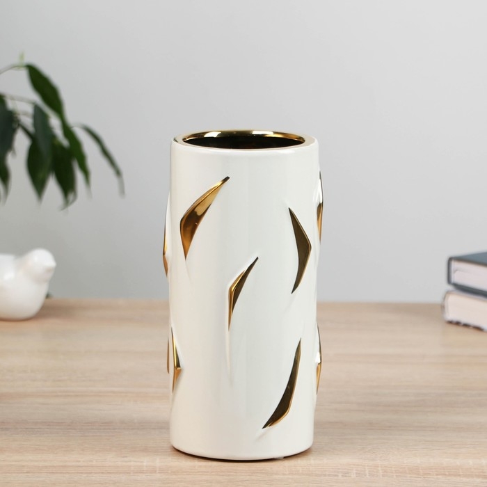 Ваза керамика настольная Ваза керамика настольная "Кентон" 19,5 см, белый