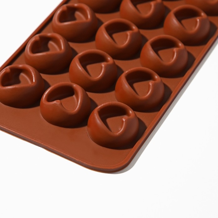 Форма для конфет и шоколада Доляна &laquo;Сердце&raquo;, силикон, 23,2&times;12&times;1 см, 15 ячеек (d=3,3 см), цвет коричневый