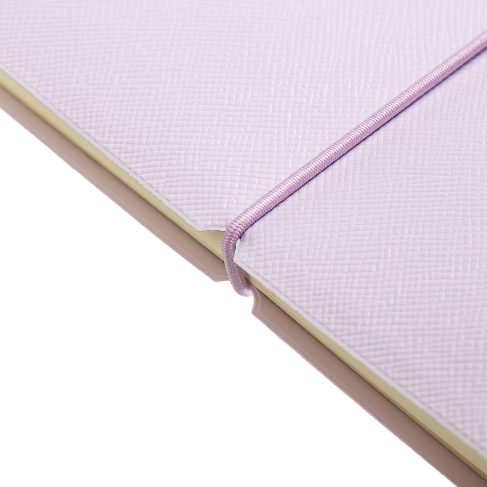 Ежедневник недатированный A5 136 листов deVENTE. Jane, мягкая обложка пвх, резинка, перфорация, ляссе, блок 70, сиреневый