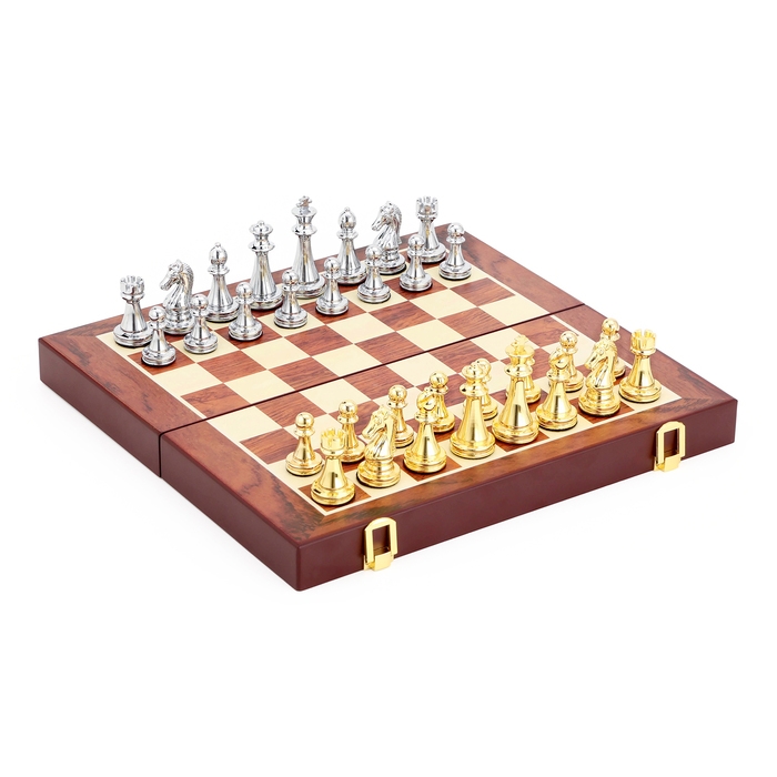 Шахматы, доска 31 х 31 см, король h-7 см, пешка h-3.5 см Шахматы, доска 31 х 31 см, король h-7 см, пешка h-3.5 см