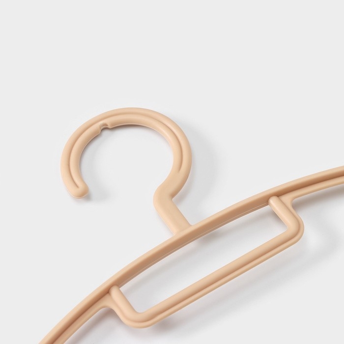 Плечики - вешалки для одежды Доляна, 42×20 см, 5 шт, широкие плечики, держатель для бретелек, цвет бежевый Плечики - вешалки для одежды Доляна, 42×20 см, 5 шт, широкие плечики, держатель для бретелек, цвет бежевый