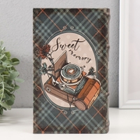 Сейф-книга дерево кожзам "Ретро фотоаппарат с цветами" 21х13х5 см Сейф-книга дерево кожзам "Ретро фотоаппарат с цветами" 21х13х5 см