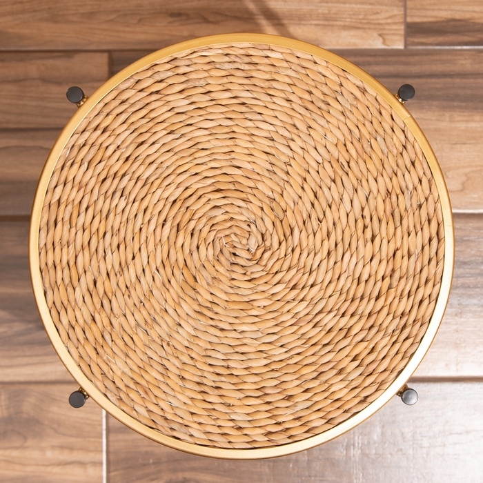 Столик плетёный, 40х40х41 см, цв. золото