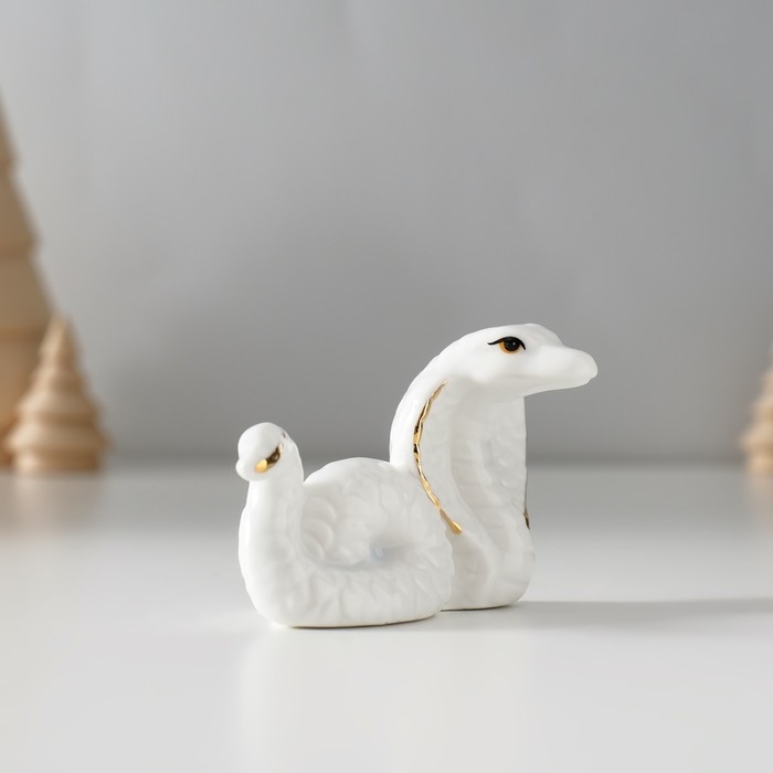 Сувенир керамика Сувенир керамика "Белая кобра" с золотом 4,3х6,4х4,8 см