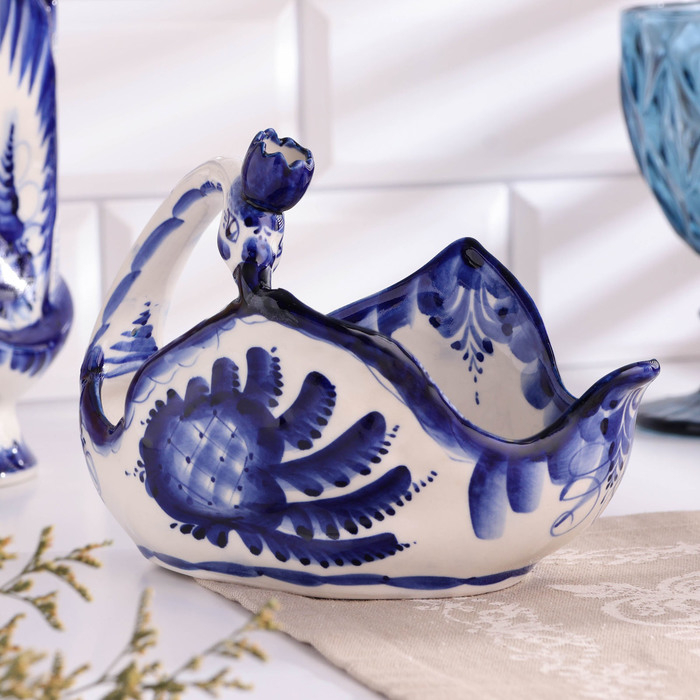 Конфетница Конфетница "Лебедь", малая, гжель, фарфор, 14х19 см