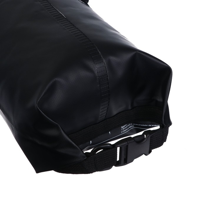 Гермомешок YUGANA, ПВХ, водонепроницаемый 5 литров, один ремень, черный Гермомешок YUGANA, ПВХ, водонепроницаемый 5 литров, один ремень, черный