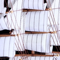 Корабль сувенирный большой «Дейчланд», борта тёмное дерево, паруса белые, 60×12×51 см Корабль сувенирный большой «Дейчланд», борта тёмное дерево, паруса белые, 60×12×51 см