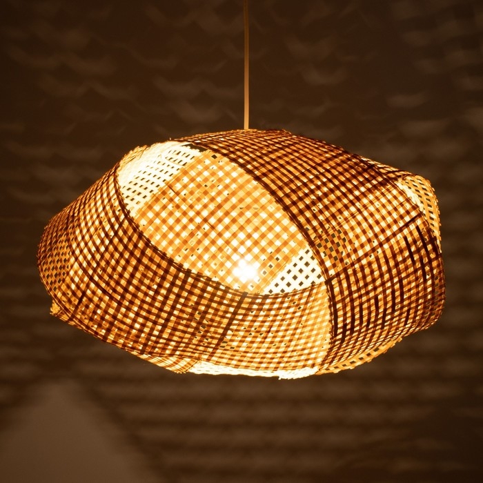 Светильник BayerLux Светильник BayerLux "Сигма" Е27 15Вт 50х50х30-130см