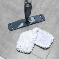 Швабра для мытья пола с распылителем Доляна, насадка из микрофибры 40&times;10 см, металлическая ручка 124 см, цвет МИКС