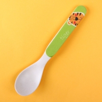 Ложка для кормления, бамбук, цвет МИКС Ложка для кормления, бамбук, цвет МИКС
