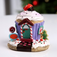 Светодиодная фигура &laquo;Дом из сладостей&raquo; 13 &times; 12 &times; 9 см, полистоун, батарейки LR44х2 (в комплекте), свечение тёплое белое