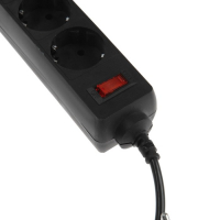 Сетевой фильтр Luazon Lighting, 4 розетки, 1.0 м, 2200 Вт, 3 х 0.75 мм2, 10 A, 220 В, черный Сетевой фильтр Luazon Lighting, 4 розетки, 1.0 м, 2200 Вт, 3 х 0.75 мм2, 10 A, 220 В, черный