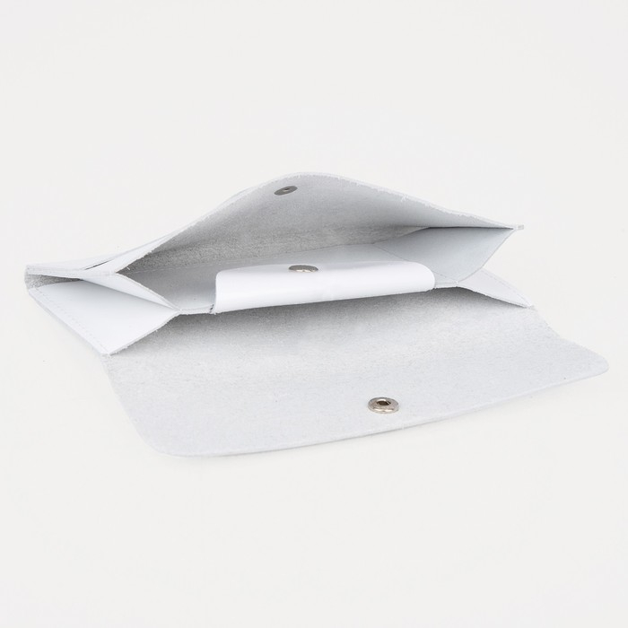 Кошелёк женский на кнопке, цвет белый