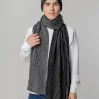 Шарф Nobilis, черный с серым меланжем Шарф Nobilis, черный с серым меланжем