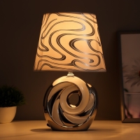 Настольная лампа "Лейла" Е14 40Вт белый серебро 20х20х33см Настольная лампа "Лейла" Е14 40Вт белый серебро 20х20х33см