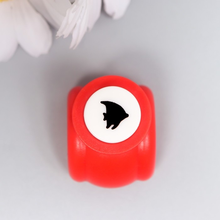Дырокол фигурный "Рыбка" d=0,8 см МИКС 3х2,5х2,5 см 64071