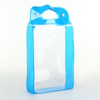 Косметичка на кнопках, цвет прозрачный/голубой Косметичка на кнопках, цвет прозрачный/голубой