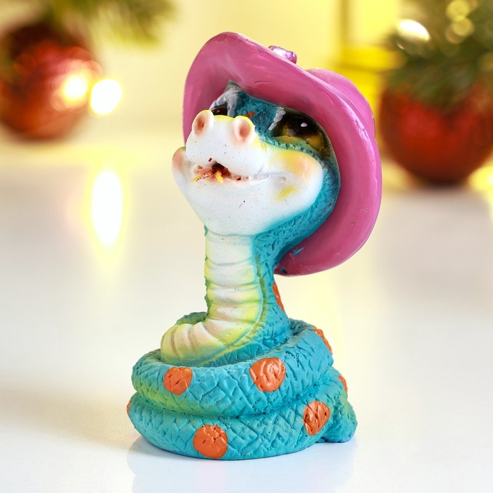 Новый год. Символ 2025. Фигура Новый год. Символ 2025. Фигура "Змейка в шляпке" 4х6х6см, цветная