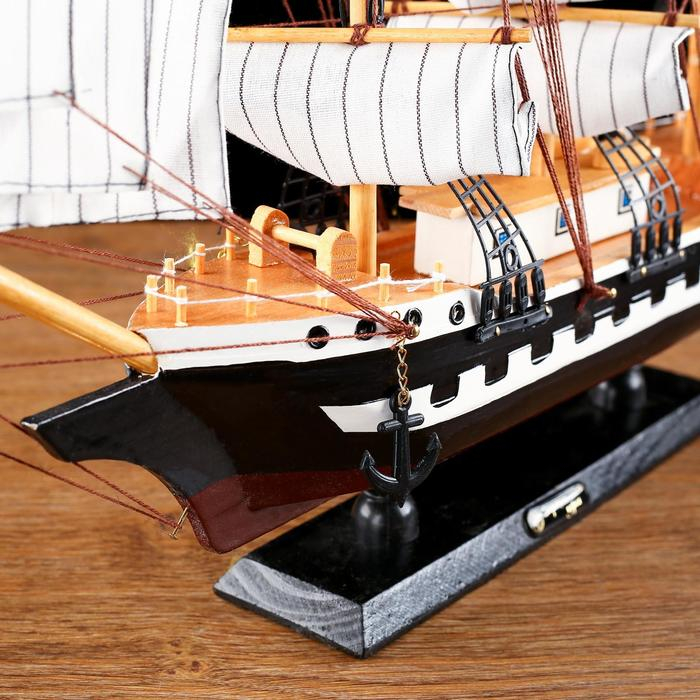 Корабль сувенирный большой «Рион», борта сине/чёрные, паруса бежевые с полосами, 50х44х10 см Корабль сувенирный большой «Рион», борта сине/чёрные, паруса бежевые с полосами, 50х44х10 см