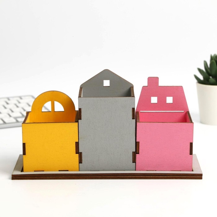 Органайзер для канцелярии тройной, на подставке «Розовый дом», 6,5 х 6,5 х 10,2 см Органайзер для канцелярии тройной, на подставке «Розовый дом», 6,5 х 6,5 х 10,2 см