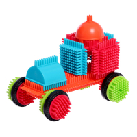 Конструктор игольчатый BRISTLES &laquo;Машина&raquo;, 150 деталей