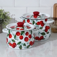 Набор кастрюль «Сочная вишня», 2 предмета: 4.5 л, 5 л, эмалированные крышки, цвет белый Набор кастрюль «Сочная вишня», 2 предмета: 4.5 л, 5 л, эмалированные крышки, цвет белый