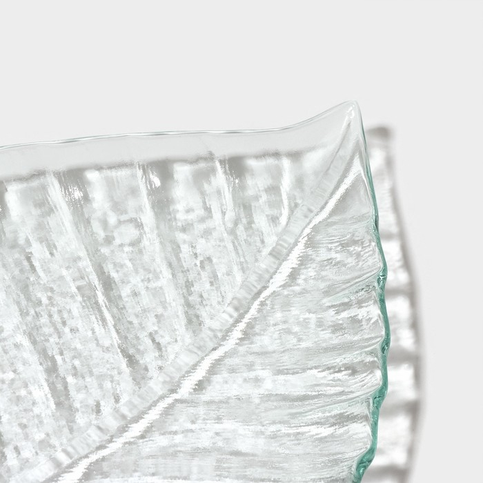 Блюдо стеклянное сервировочное Magistro &laquo;Лист&raquo;, 34&times;18,5&times;1,9 см, цвет прозрачный