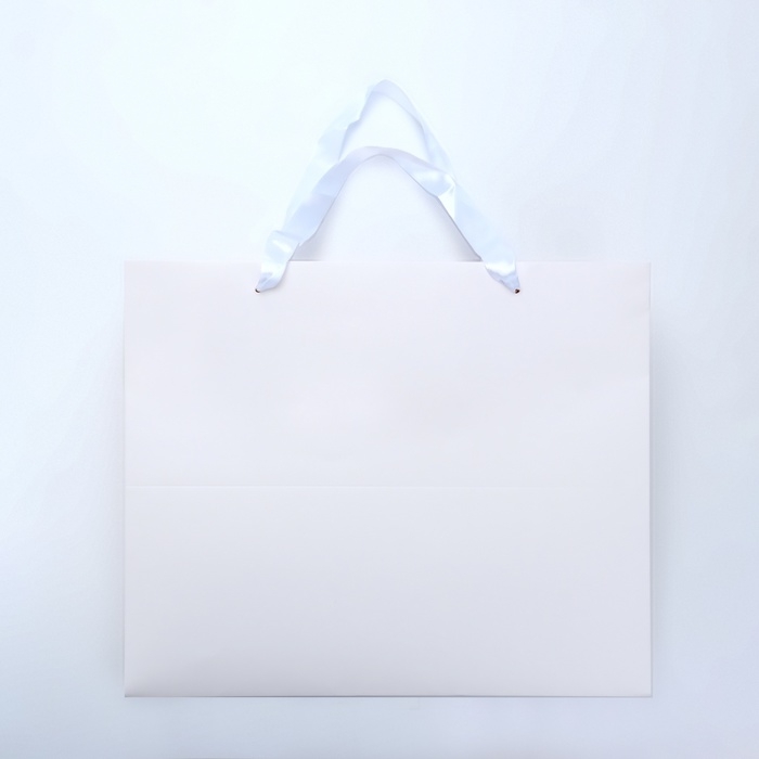 Пакет подарочный с широким дном  35 х 29 х 28 см, белый